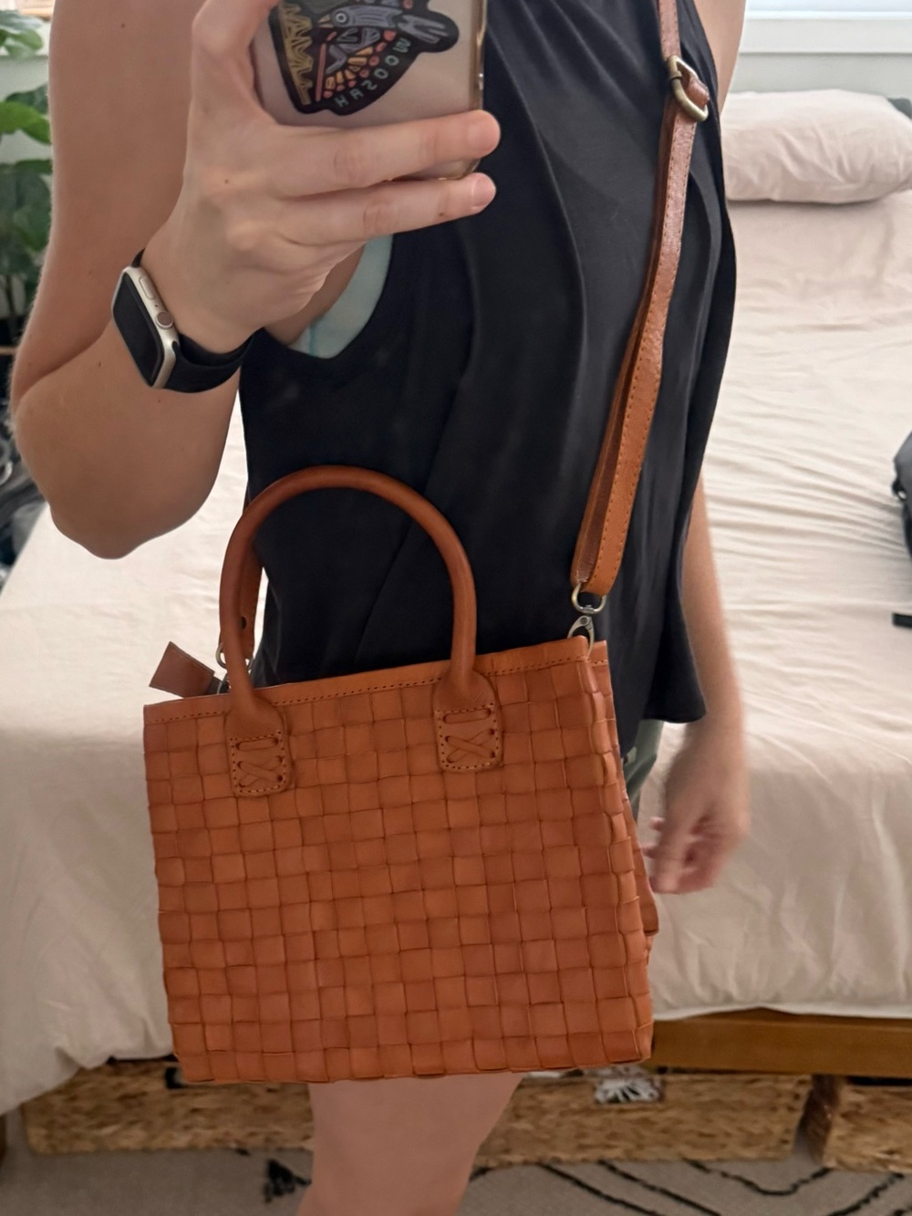 Artisan woven leather crossbody/handbag - Picture 7 of 7